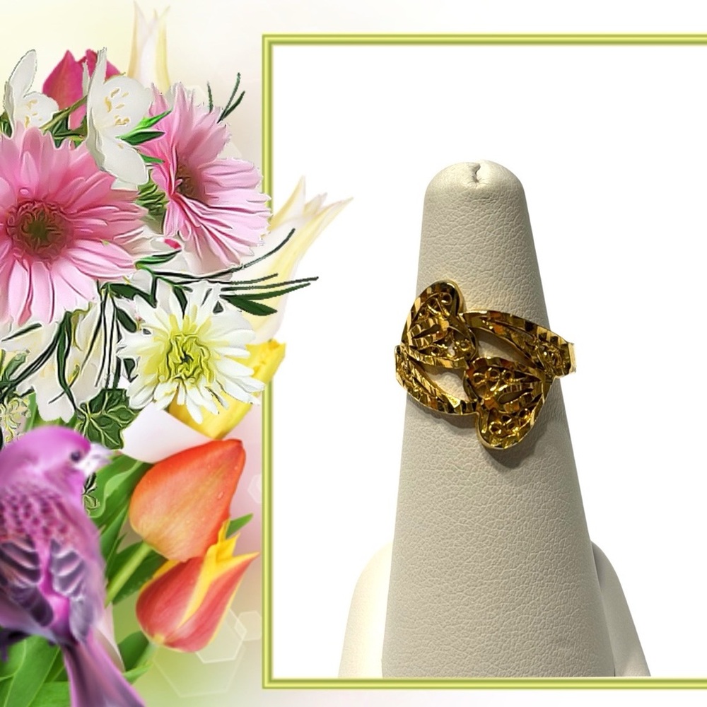 Elegant Gold Women's Ring
